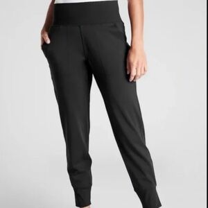 NWT Athleta Venice Jogger Size Small